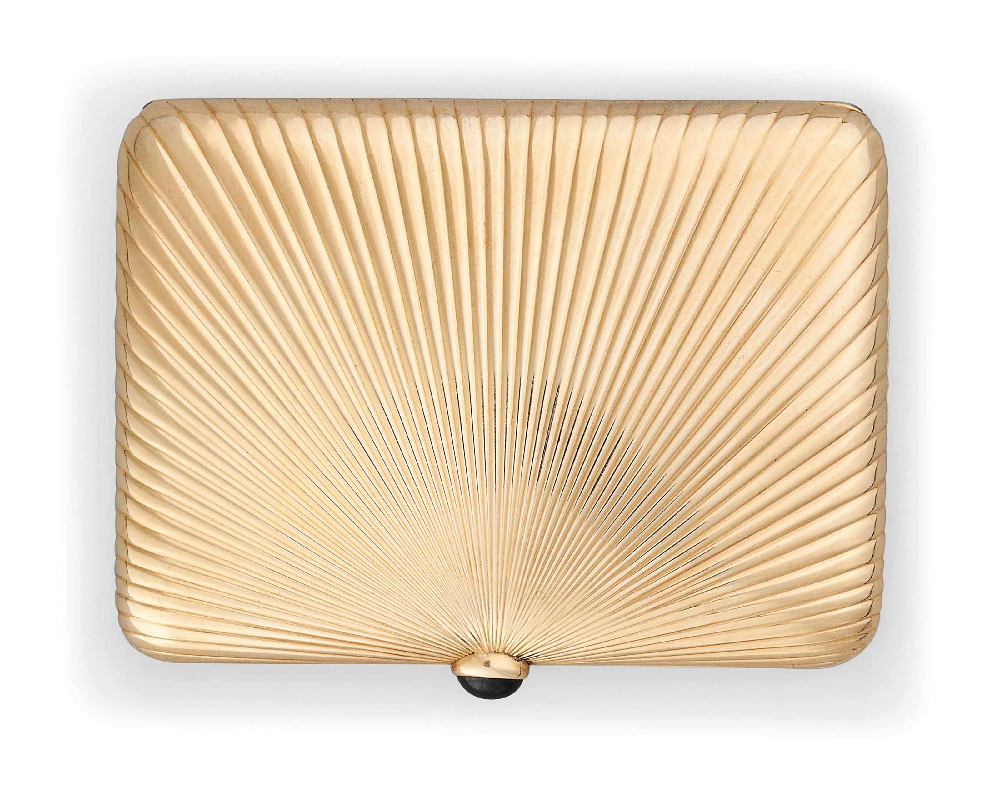 A RUSSIAN GOLD CIGARETTE CASE