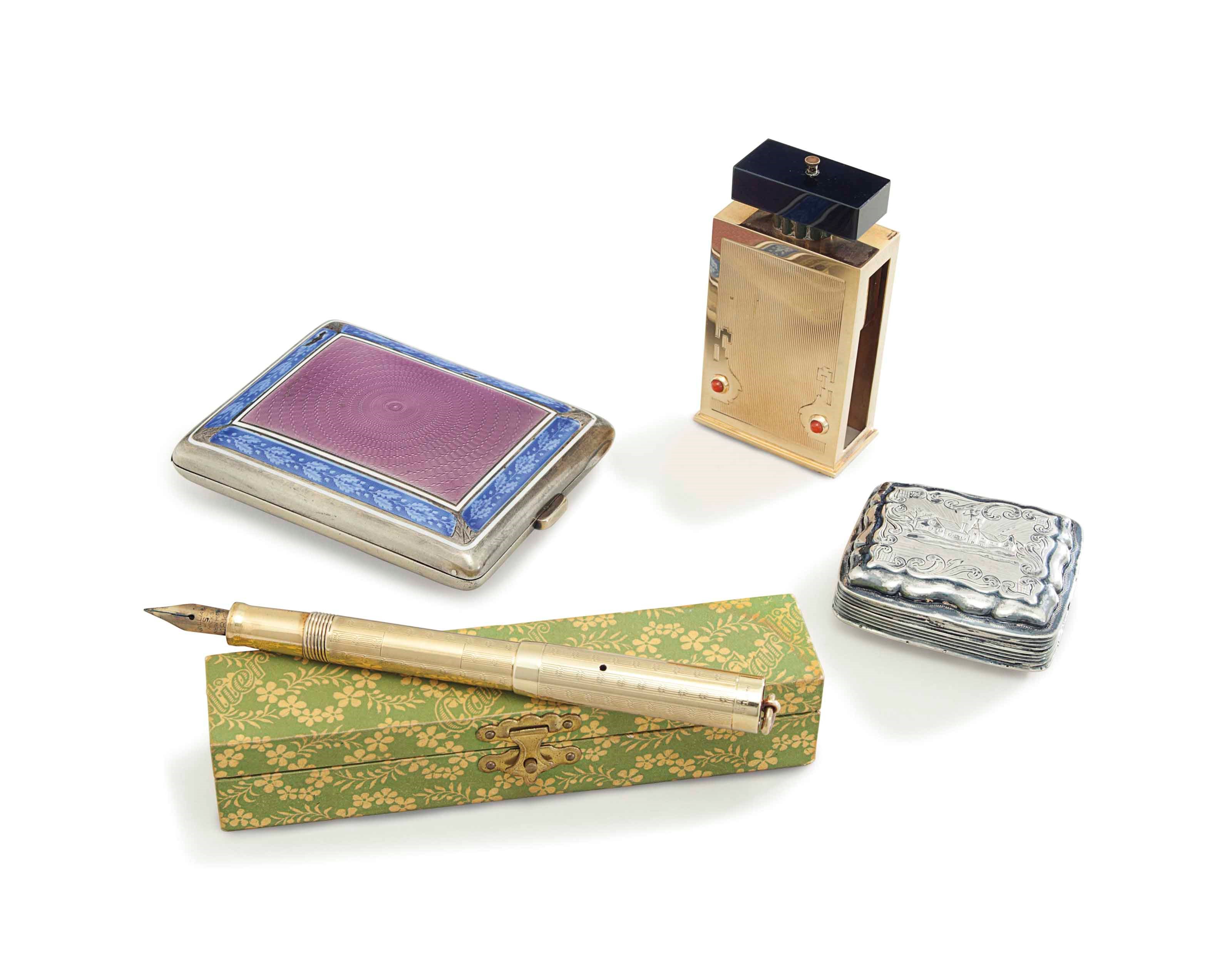 A GROUP GOLD AND SILVER DESK ACCESSORIES