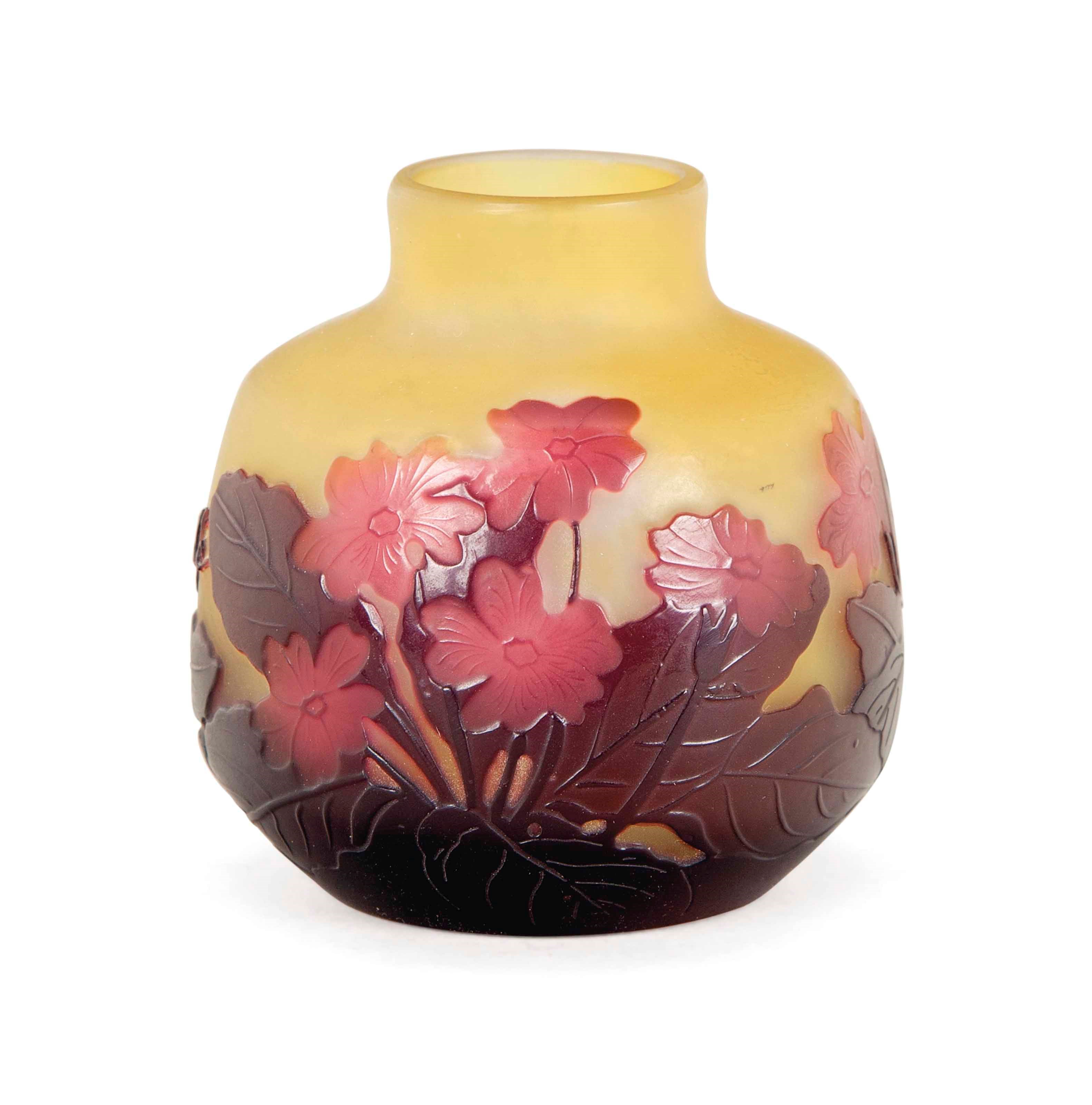 A FRENCH CAMEO GLASS CABINET VASE,