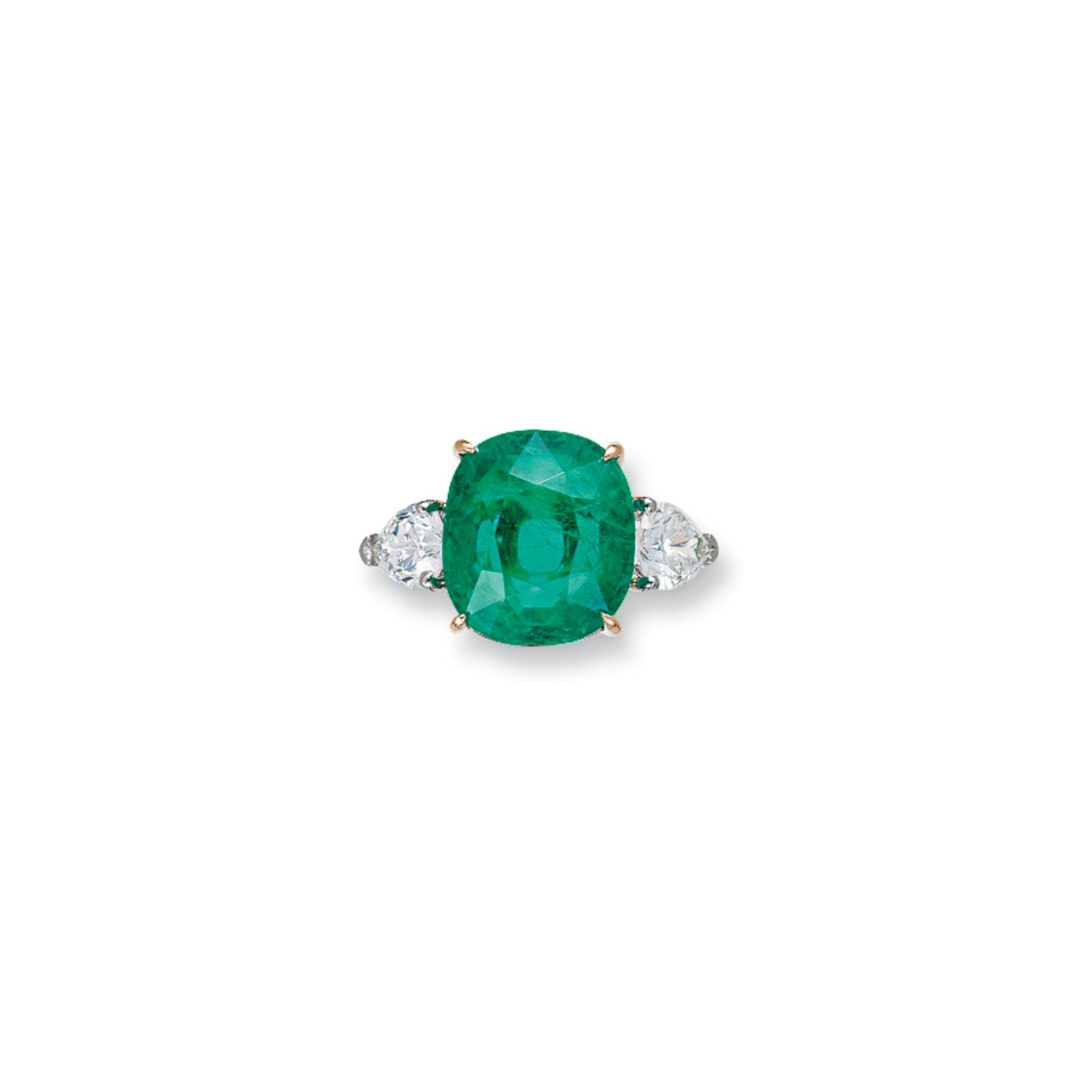 AN EMERALD AND DIAMOND RING