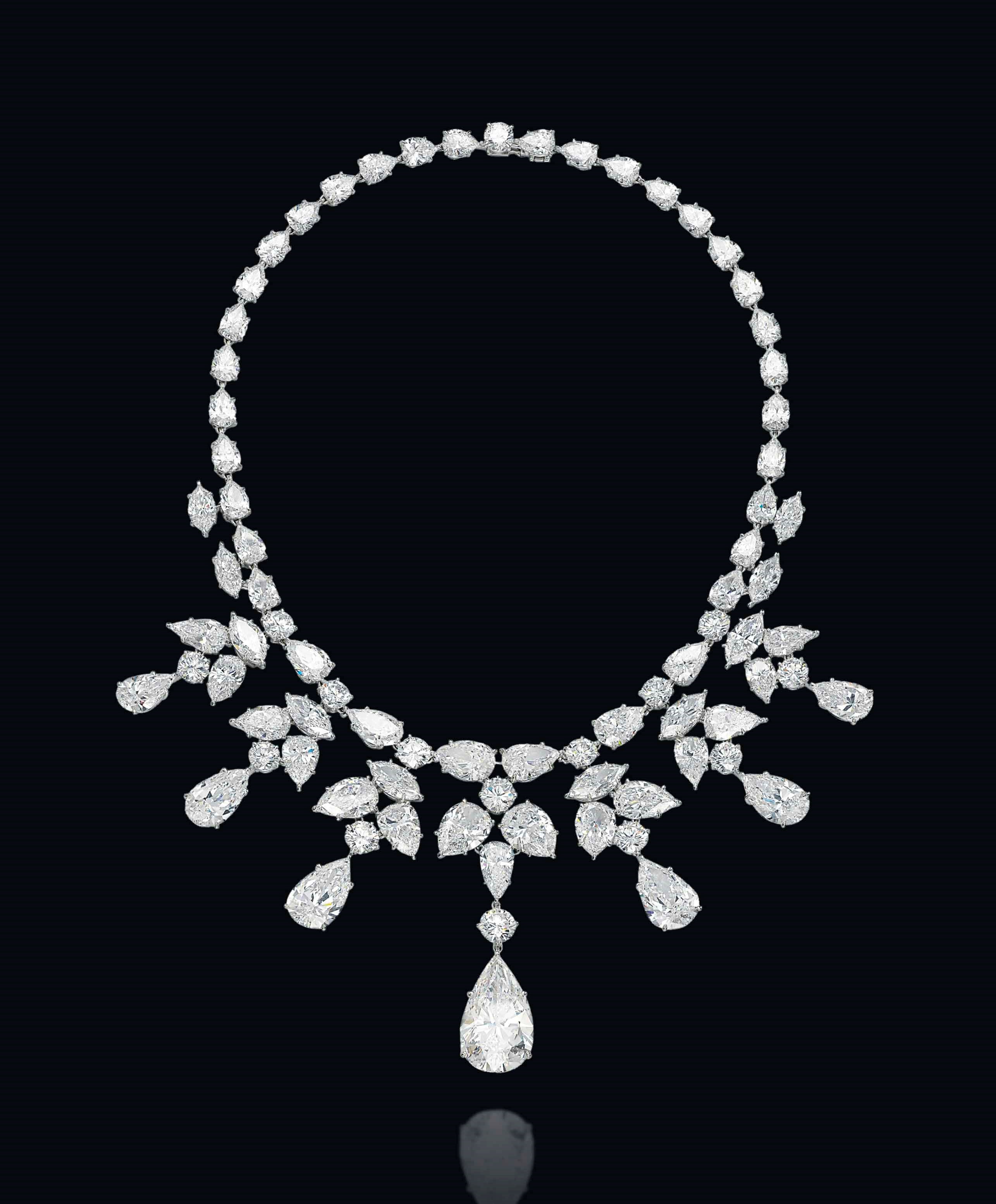 AN IMPORTANT DIAMOND NECKLACE