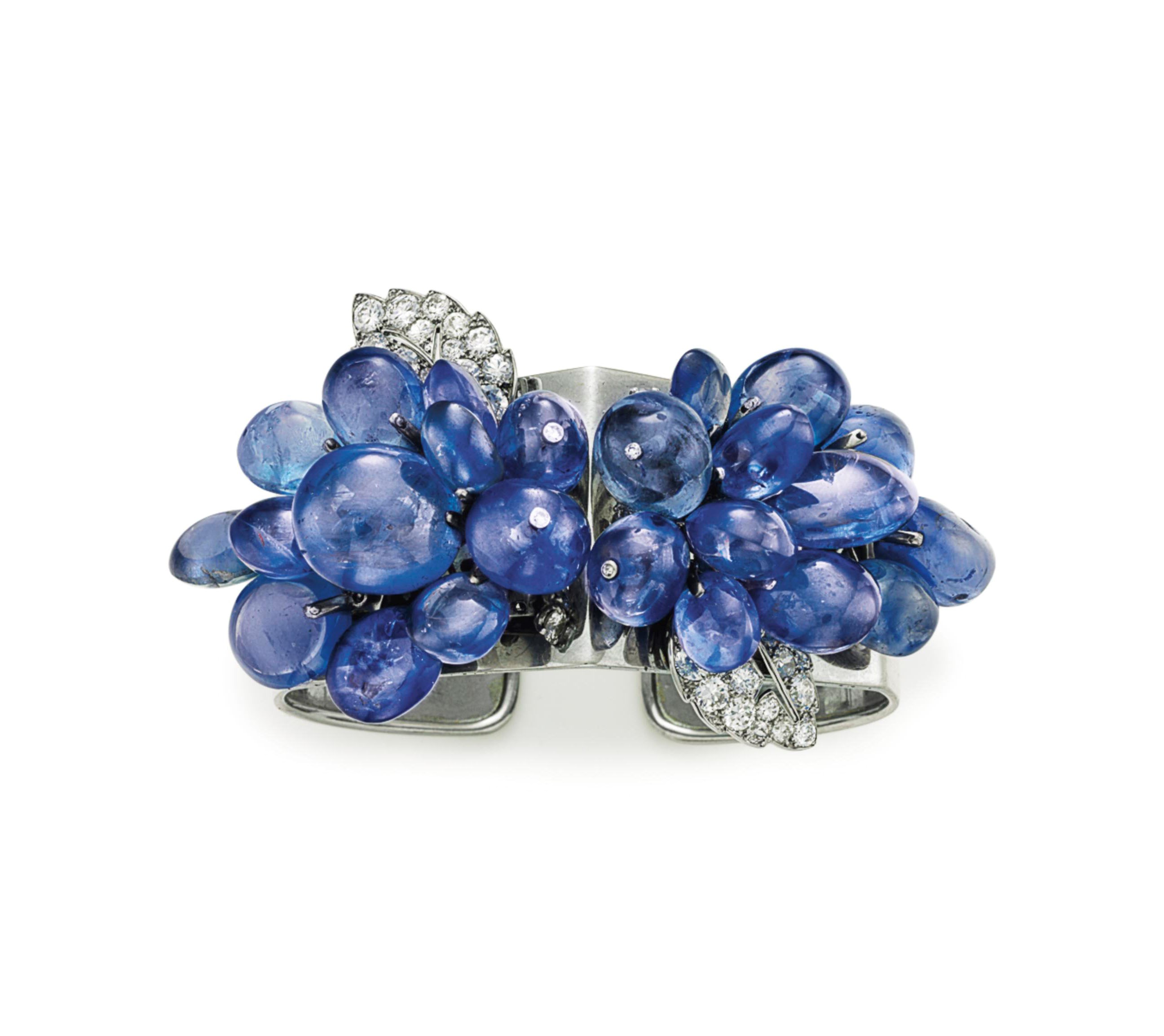 AN ART DECO SAPPHIRE AND DIAMOND CUFF BRACELET, BY CARTIER