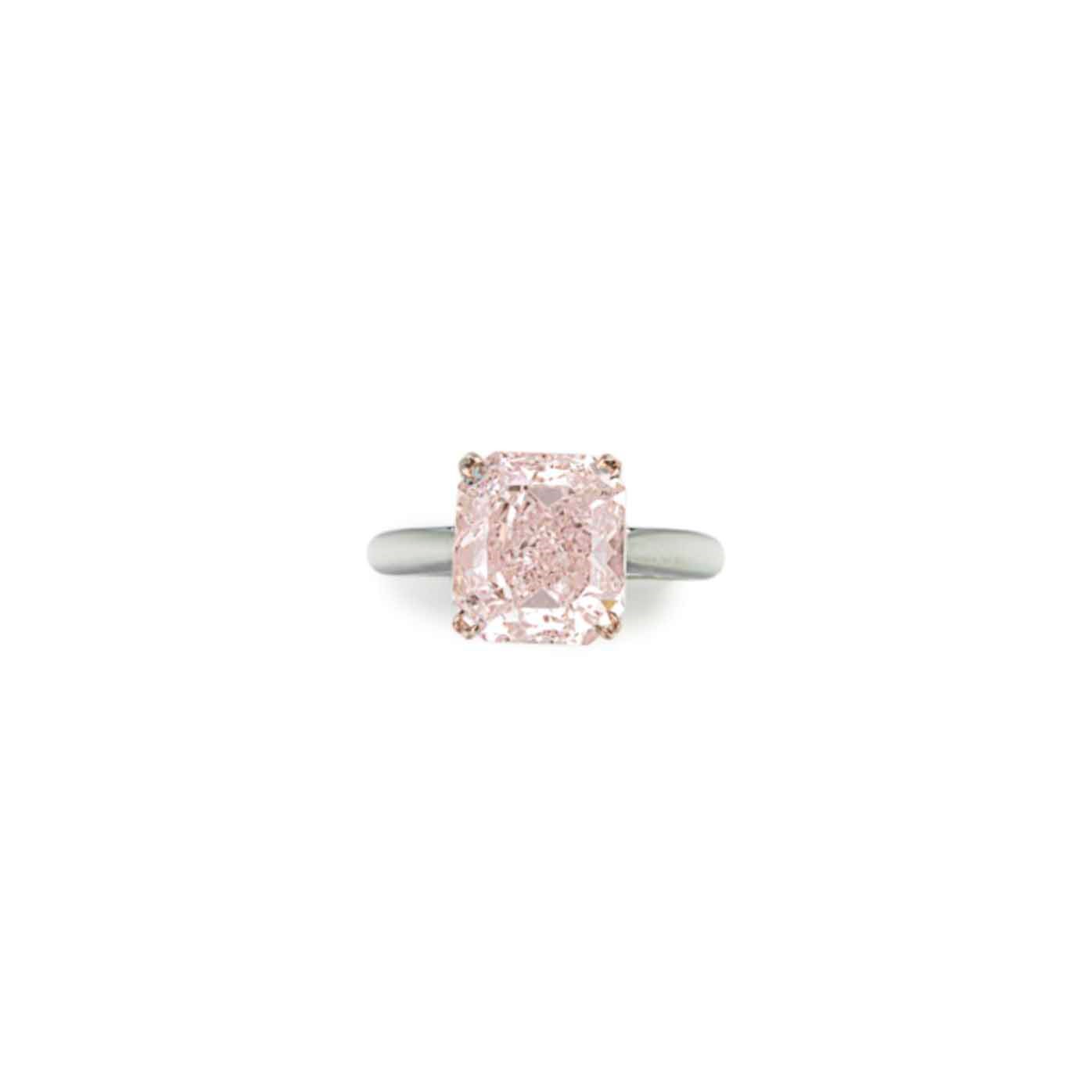 A COLORED DIAMOND RING