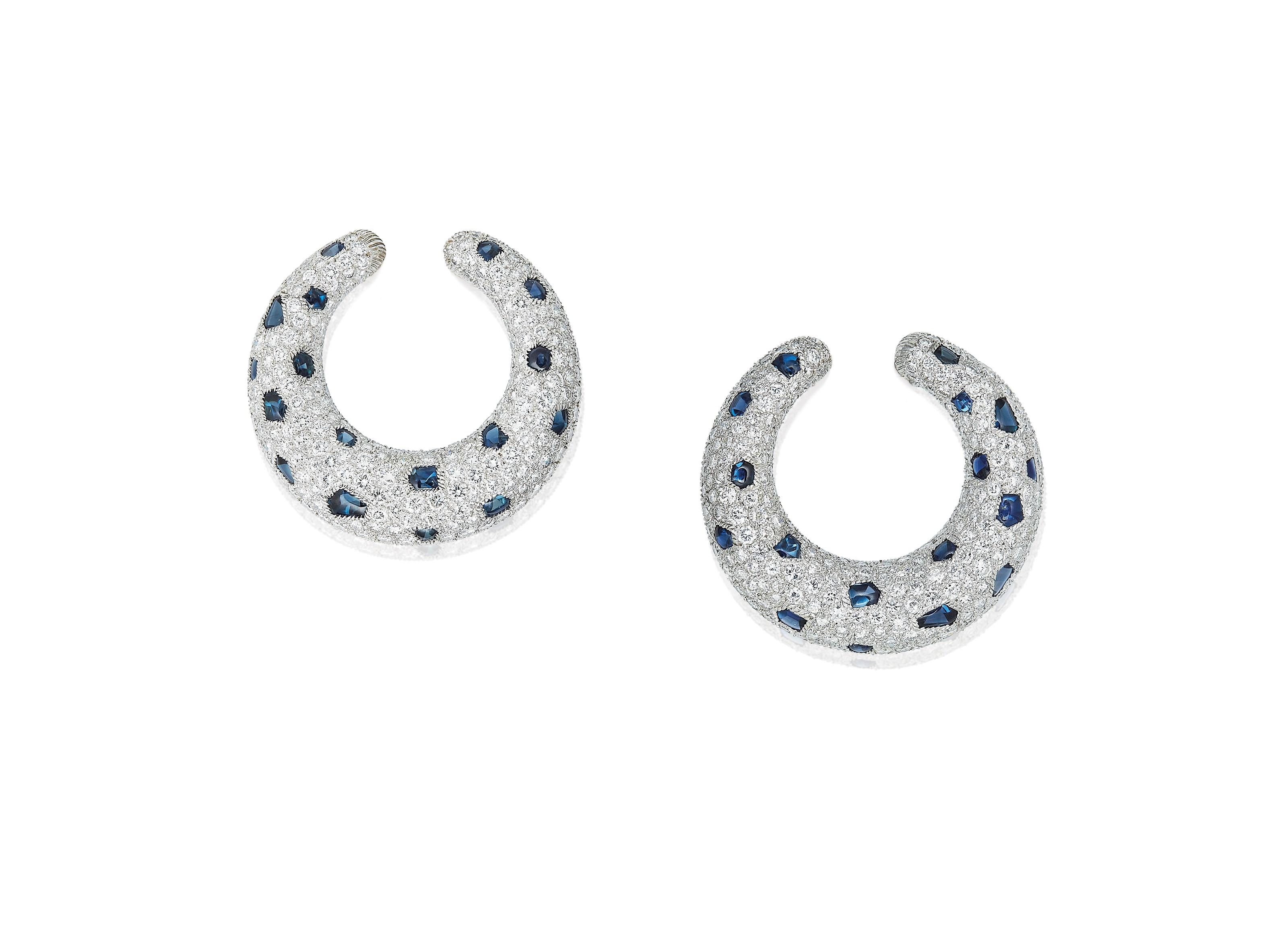 A PAIR OF SAPPHIRE AND DIAMOND 'PANTHÈRE' EARRINGS, BY CARTIER