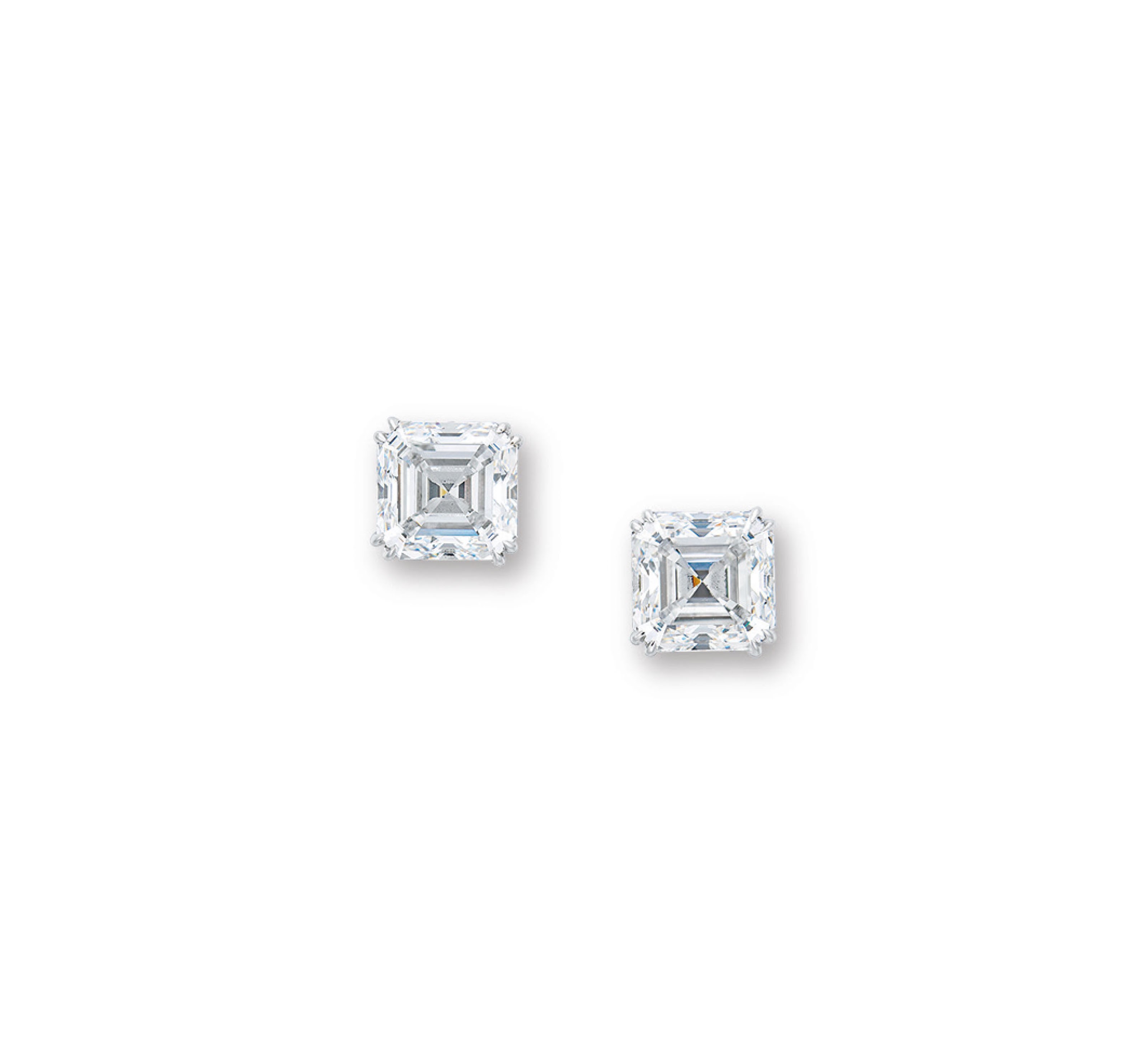 A PAIR OF DIAMOND EAR STUDS
