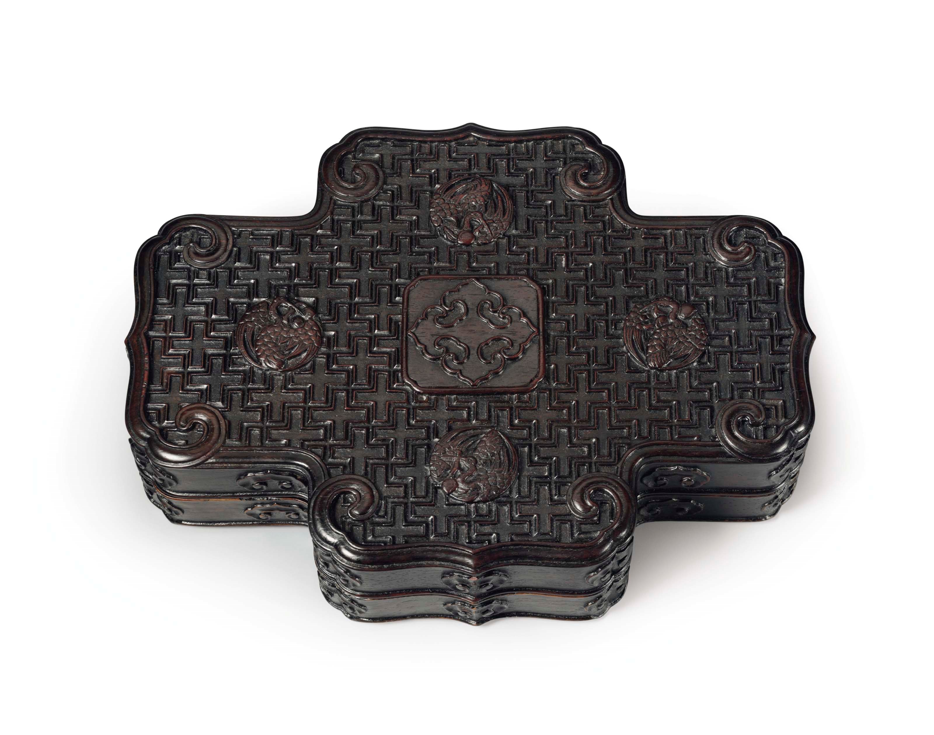 A ZITAN QUATREFOIL BOX AND COVER