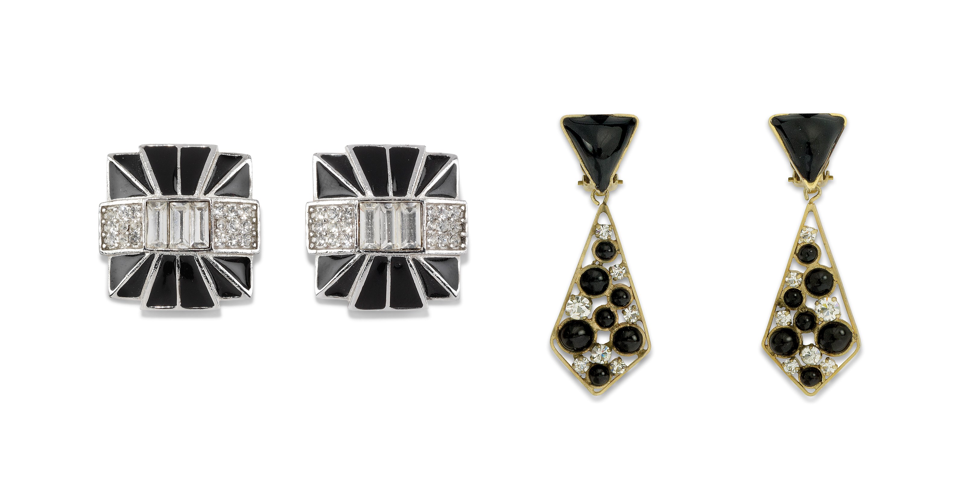 A PAIR OF BLACK ENAMEL AND PASTE SQUARE EARRINGS