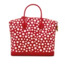 SAC LOCKIT MM INFINITY DOTS EN CUIR ROUGE VERNIS, GARNITURE EN MÉTAL DORÉ, ÉDITION LIMITÉE PAR YAYOI KUSAMA