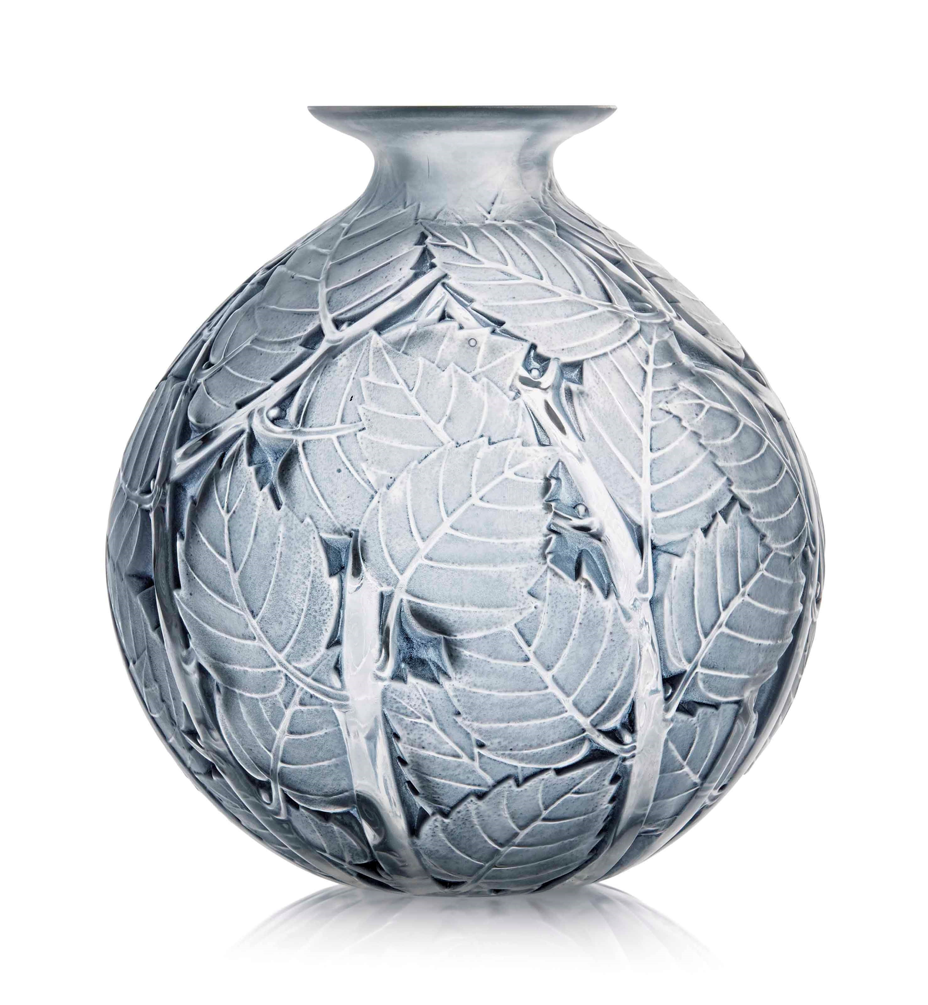 A Milan Vase, No. 1025