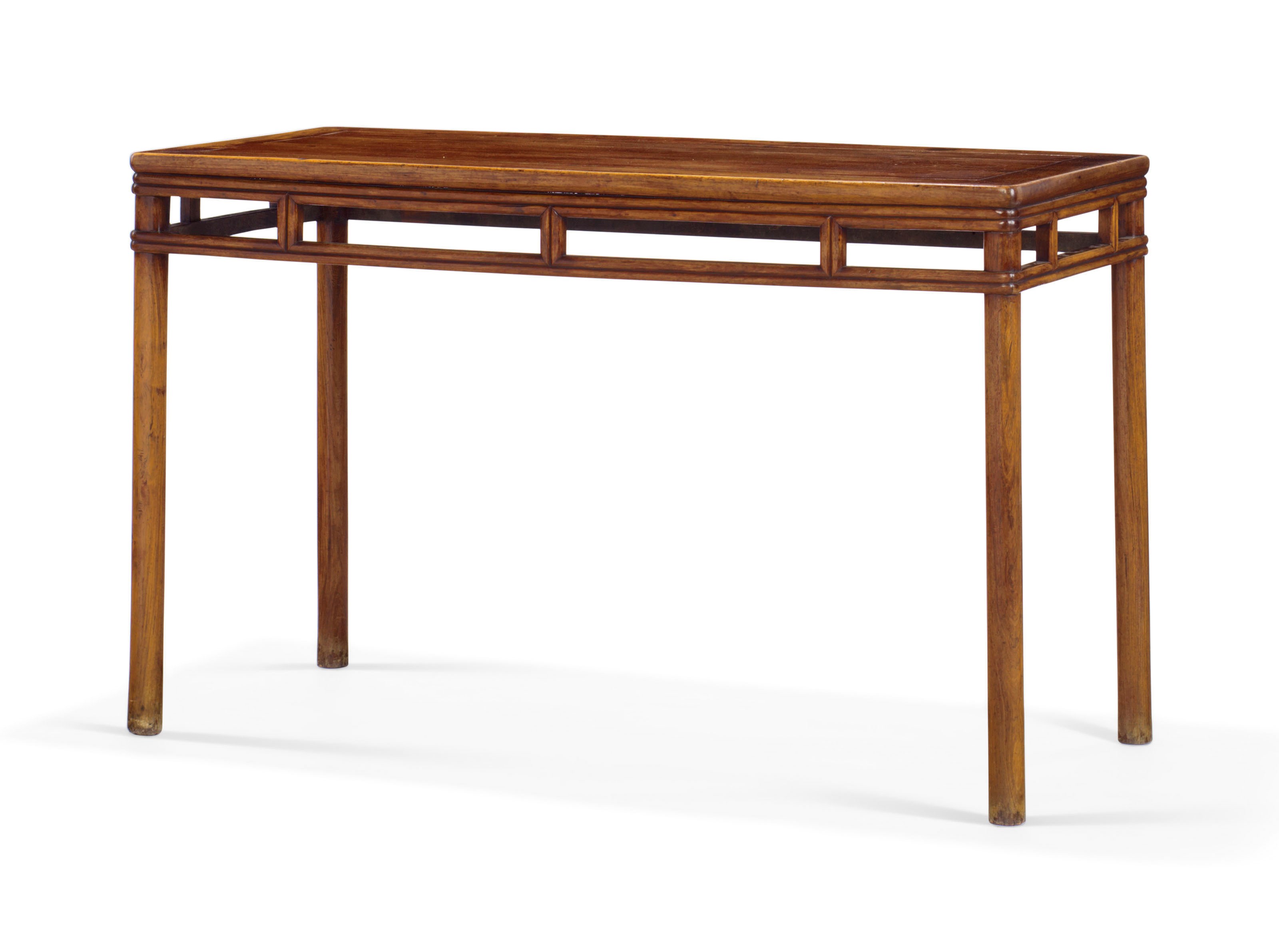 A CHINESE HUANGHUALI CORNER-LEG SIDE TABLE