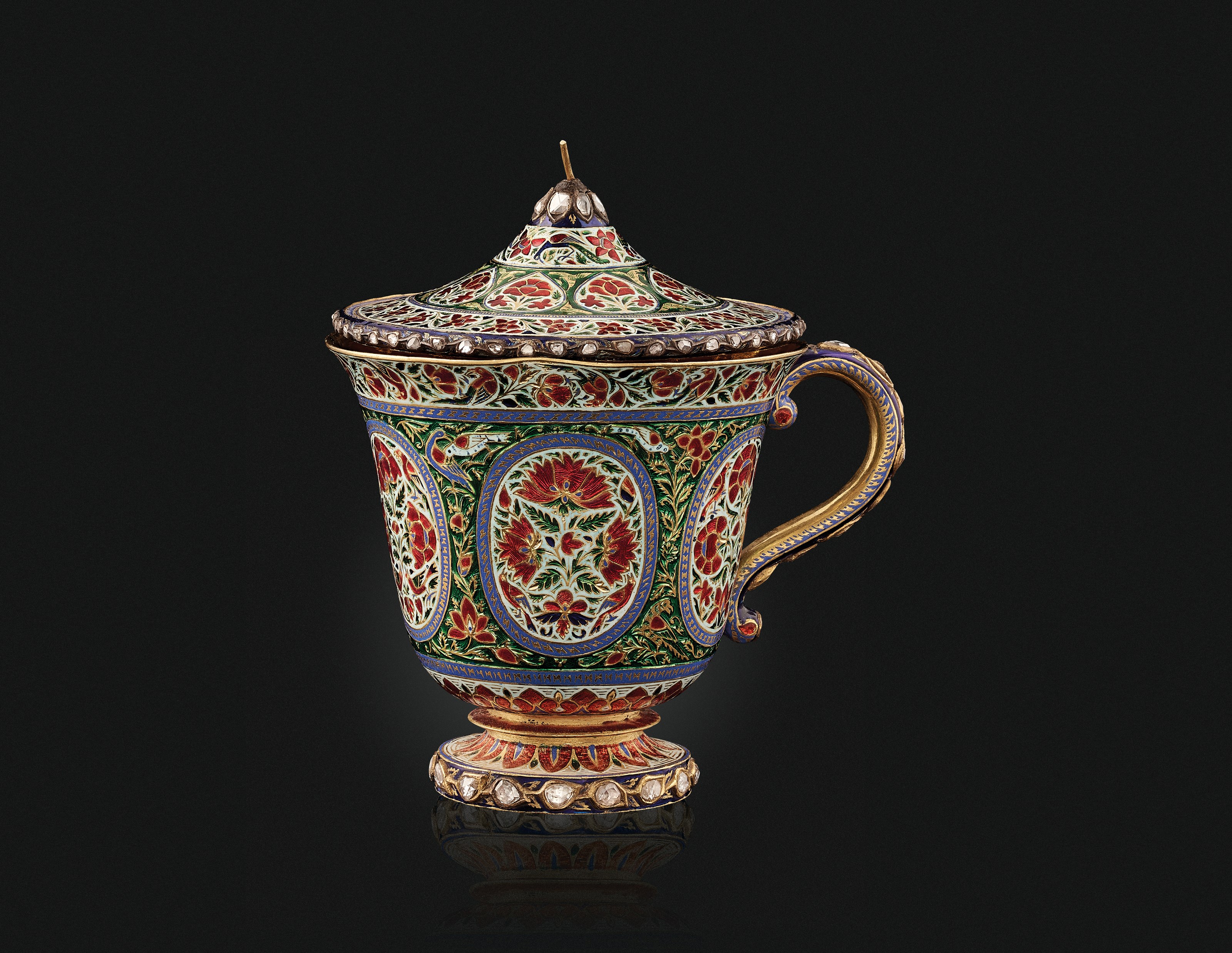 AN ENAMELLED AND DIAMOND-SET GOLD CUP AND COVER