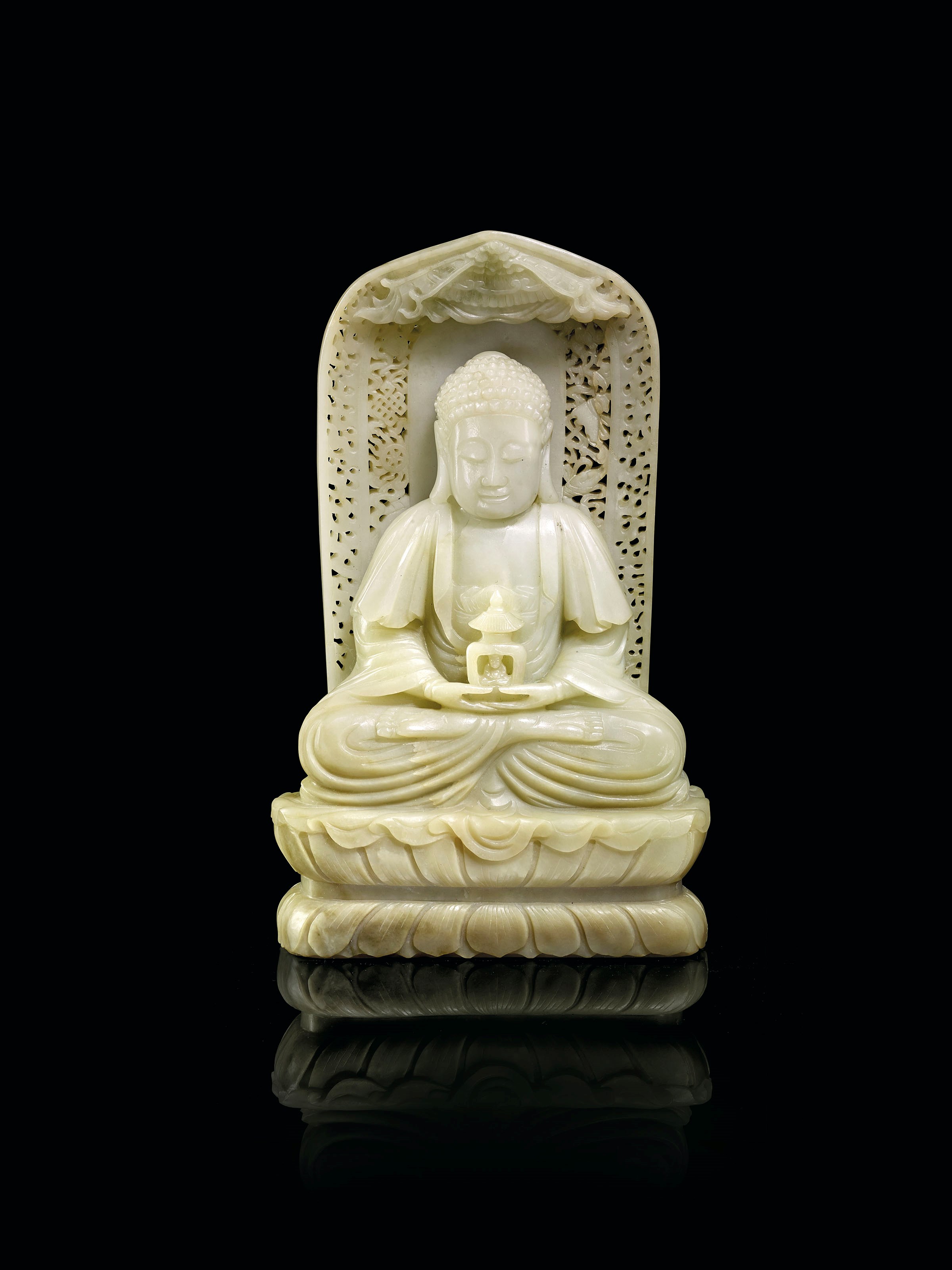 STATUE DE BOUDDHA EN JADE CELADON PALE