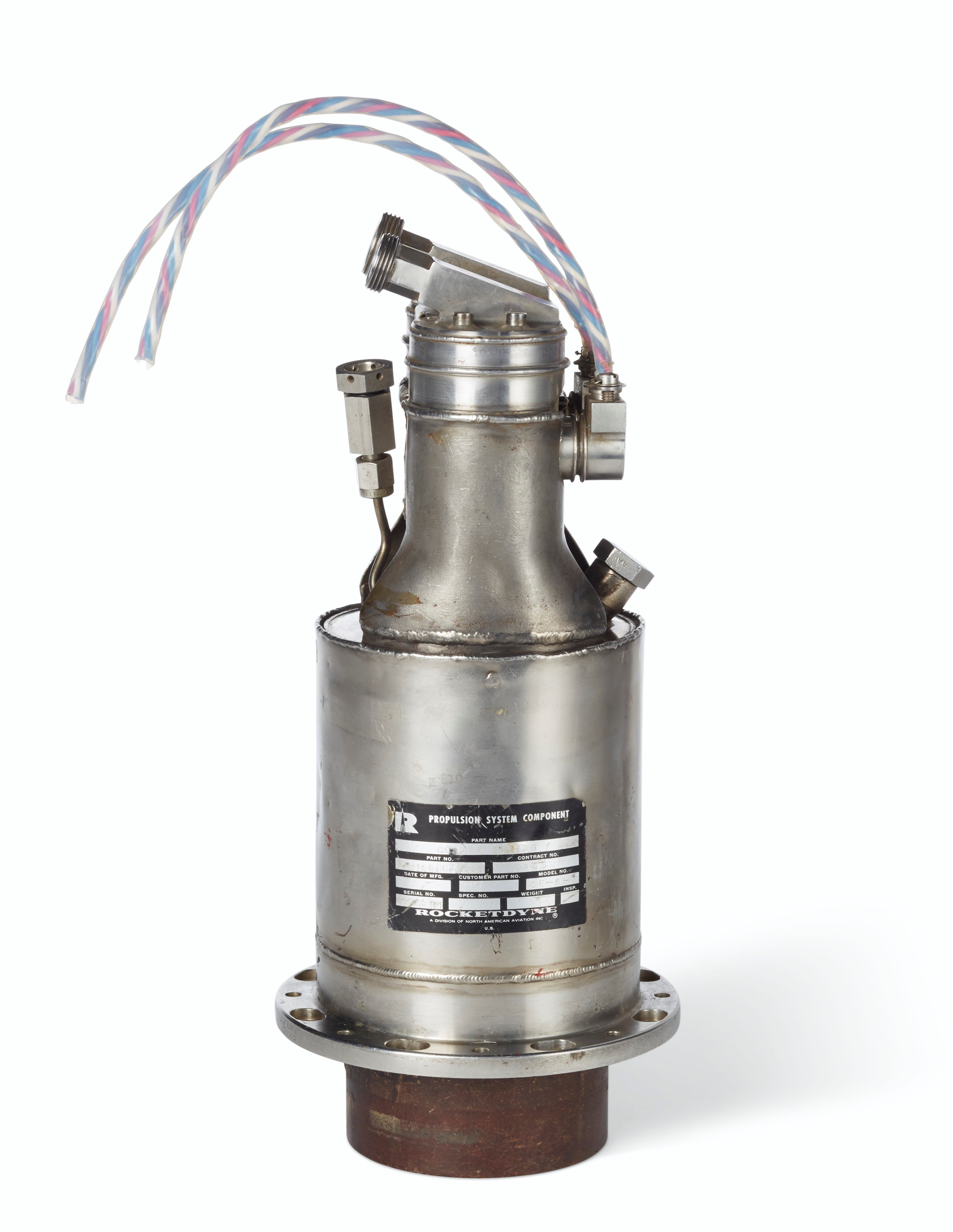 COMMAND MODULE ROCKET ENGINE – Propulsion System Component, Part Name: Rocket Engine, Part No. 99-106003 Assy. North American Aviation, Inc.