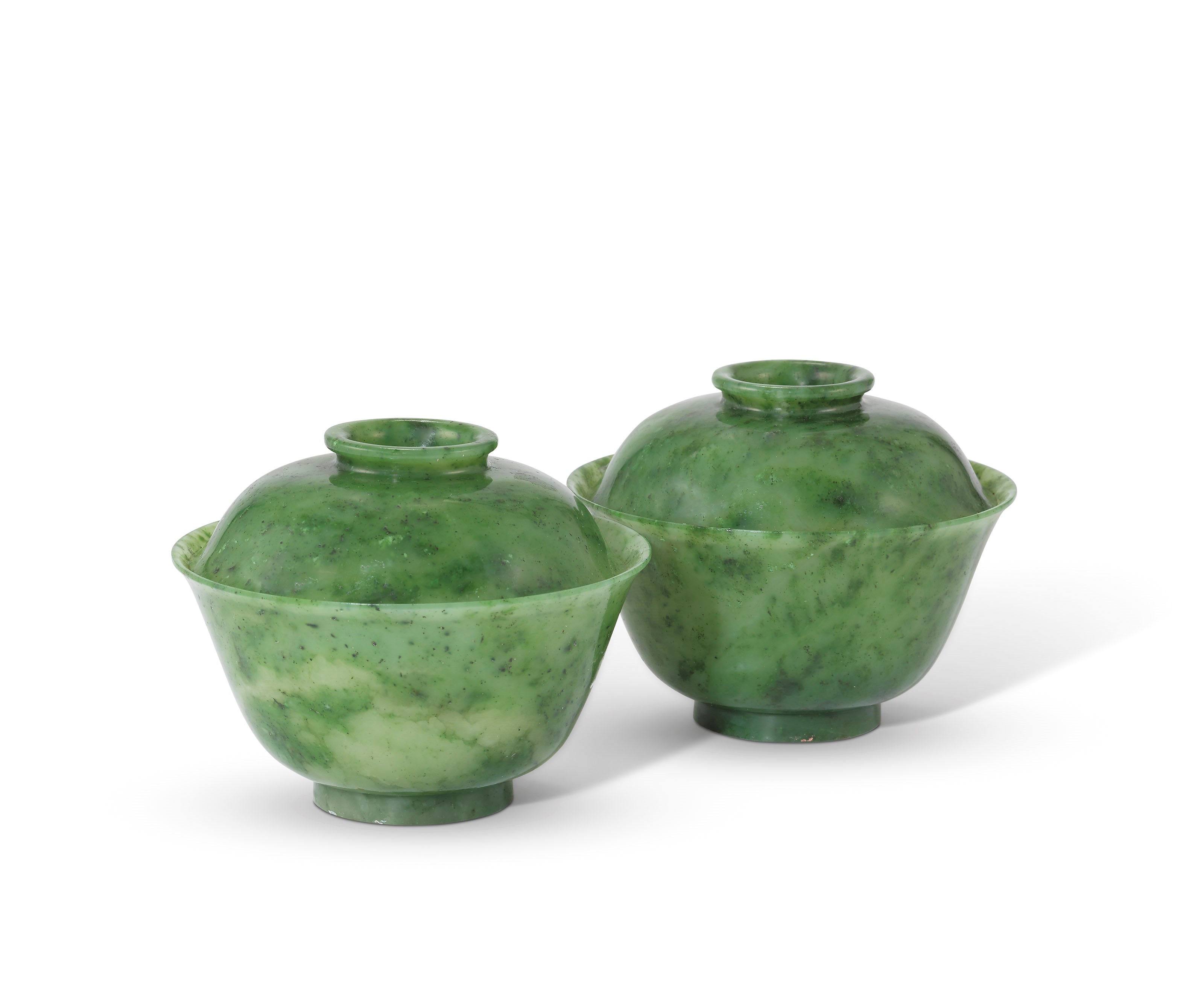 A PAIR OF CHINESE SPINACH-GREEN JADE BOWLS AND COVERS