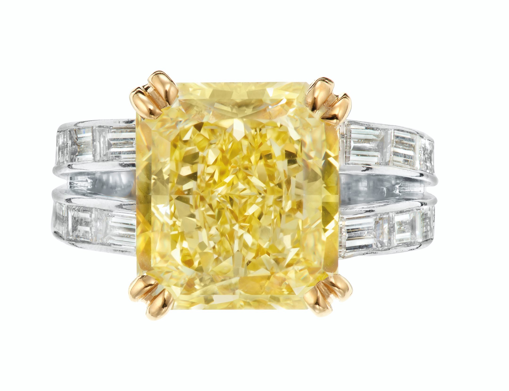 COLORED DIAMOND AND DIAMOND RING