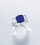 SUPERB SAPPHIRE AND DIAMOND RING