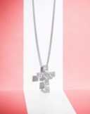 IMPRESSIVE DIAMOND PENDENT NECKLACE