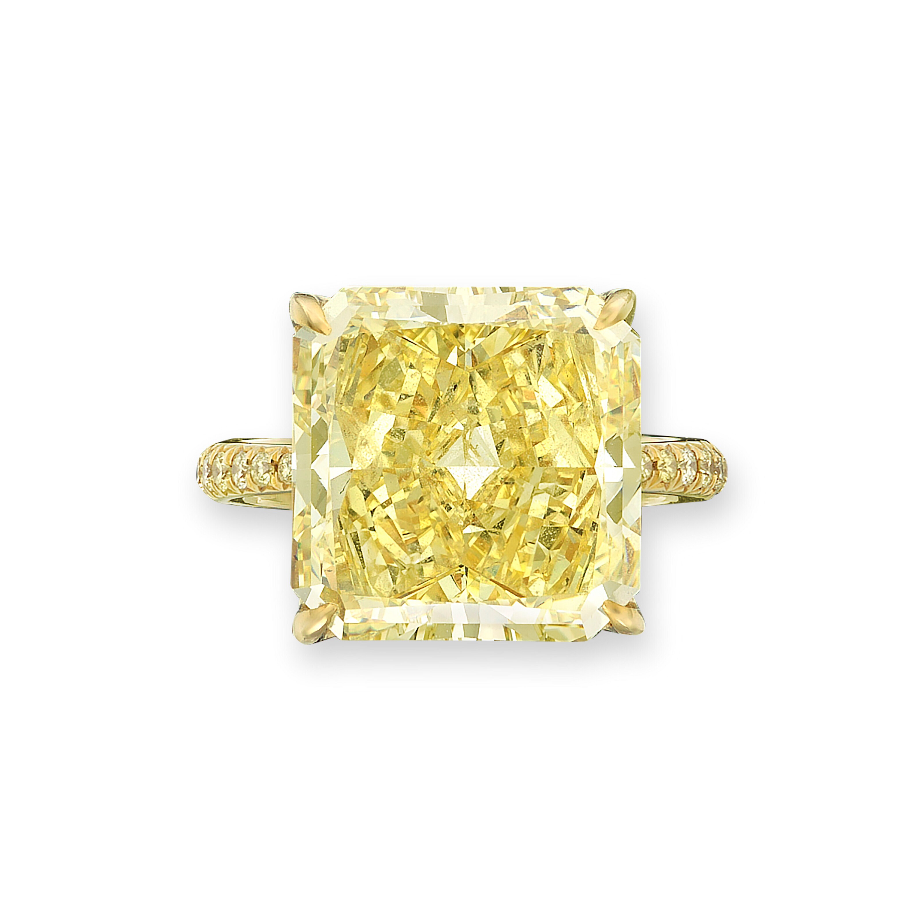 IMPORTANT COLOURED DIAMOND RING