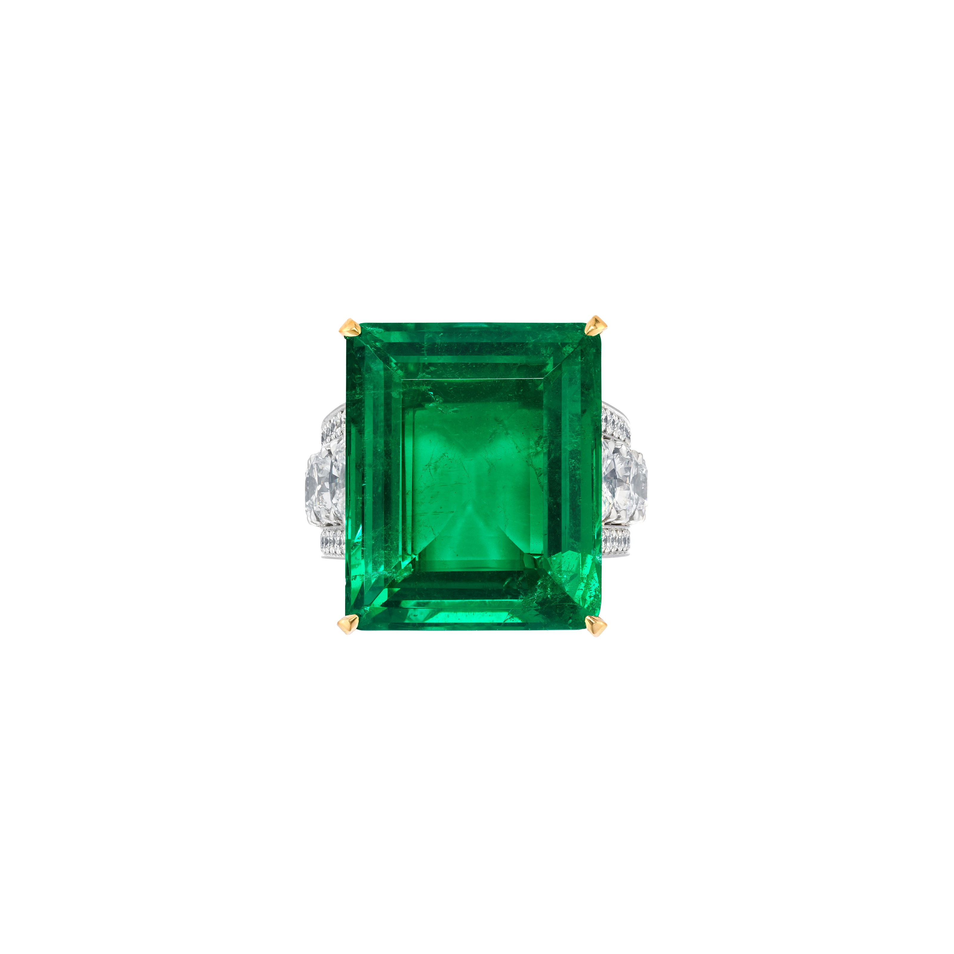 EMERALD AND DIAMOND RING