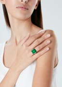EMERALD AND DIAMOND RING