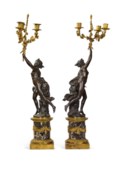 PAIRE DE CANDELABRES DE STYLE LOUIS XVI