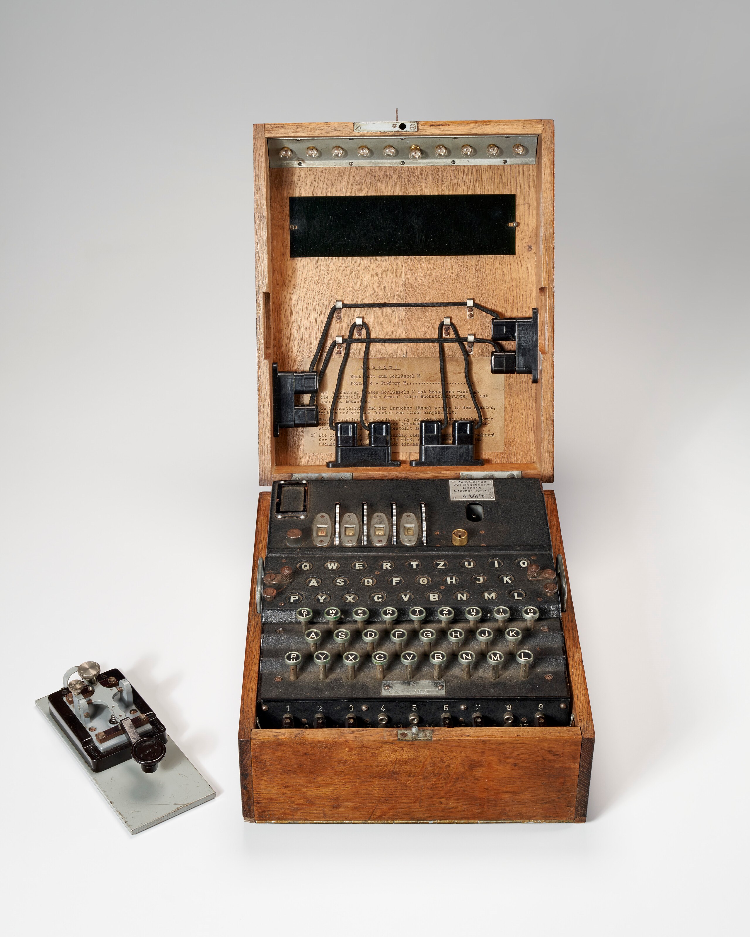 A FOUR-ROTOR ENIGMA CIPHER MACHINE