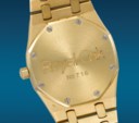 AUDEMARS PIGUET. AN ICONIC AND HIGHLY ATTRACTIVE 18K GOLD AUTOMATIC WRISTWATCH WITH DATE AND BRACELET
