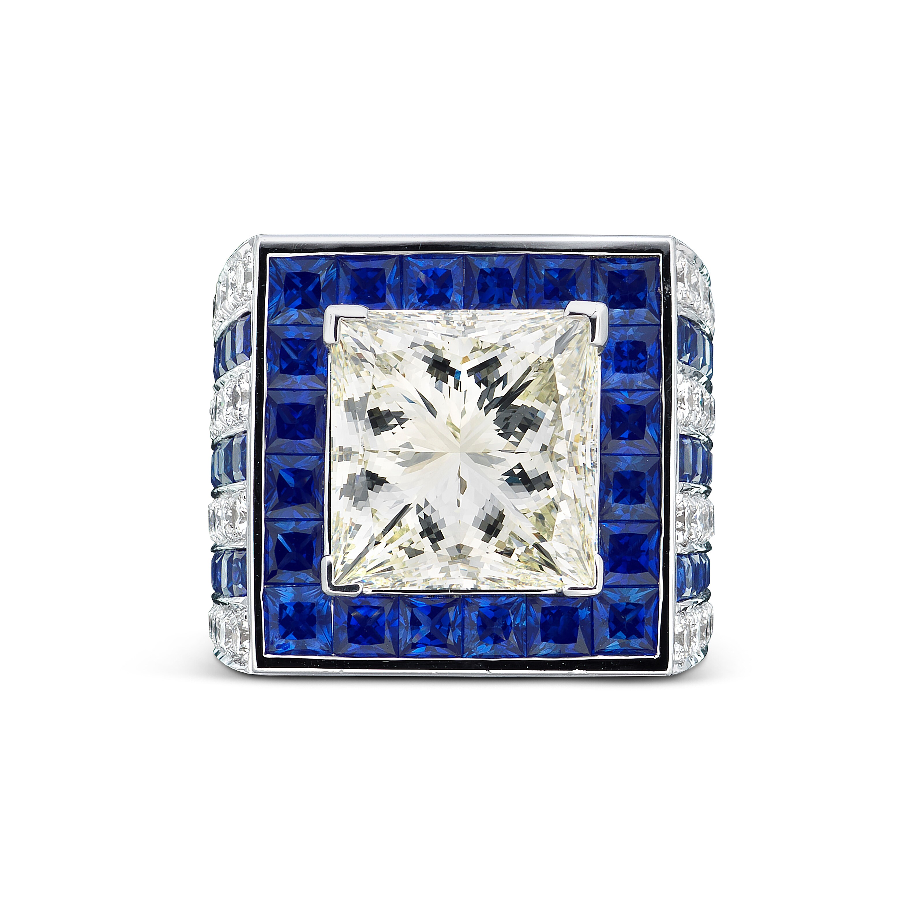 DIAMOND AND SAPPHIRE RING