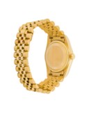 ROLEX. AN 18K GOLD AND DIAMOND-SET AUTOMATIC WRISTWATCH WITH SWEEP CENTRE SECONDS, DATE, GRADIENT BLUE AND DIAMOND-SET DIAL