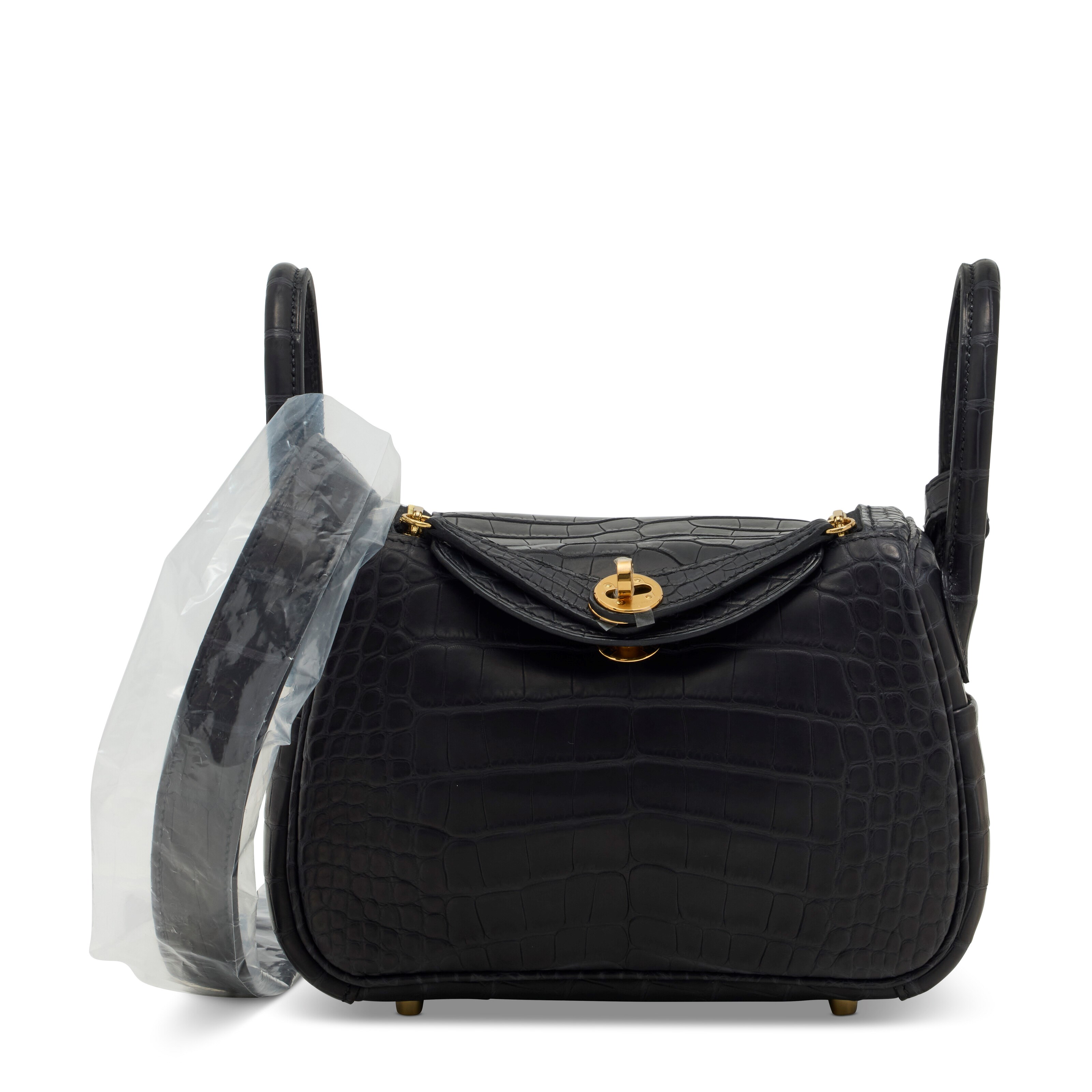 A MATTE BLACK ALLIGATOR MINI LINDY II WITH GOLD HARDWARE