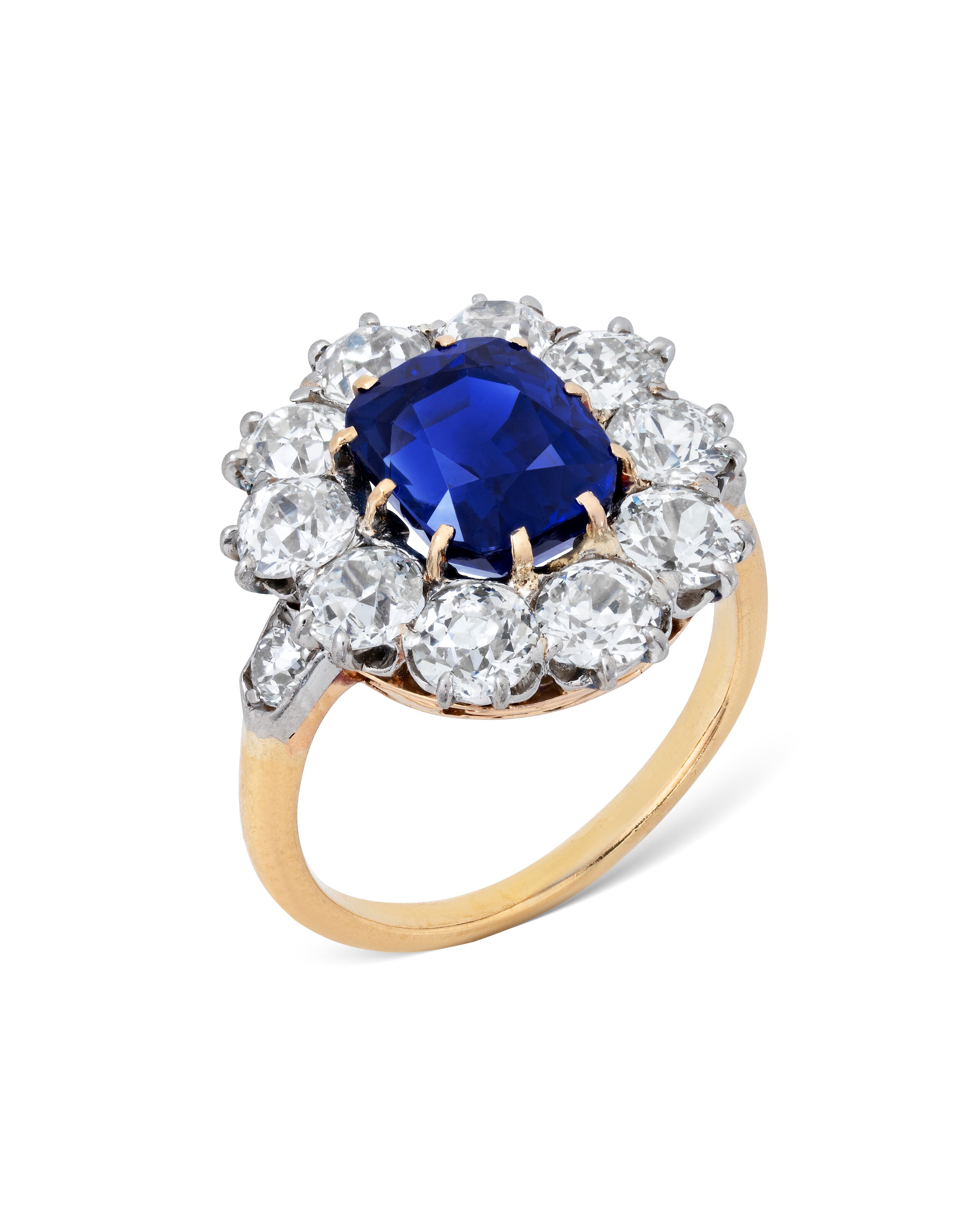 EARLY 20TH CENTURY SAPPHIRE AND DIAMOND RING