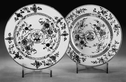 A pair of doucai dishes