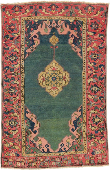 Il tappeto Ushak con medaglione a doppia nicchia Hüelsman a terra verde. Anatolia occidentale, fine del XVI secolo. 4 piedi 11 pollici x 3 piedi 2 pollici (150 cm x 97 cm). Questo pezzo è stato offerto in tappeti e tappeti orientali il 19 aprile 2016 da Christie's a Londra e venduto per £ 72.100