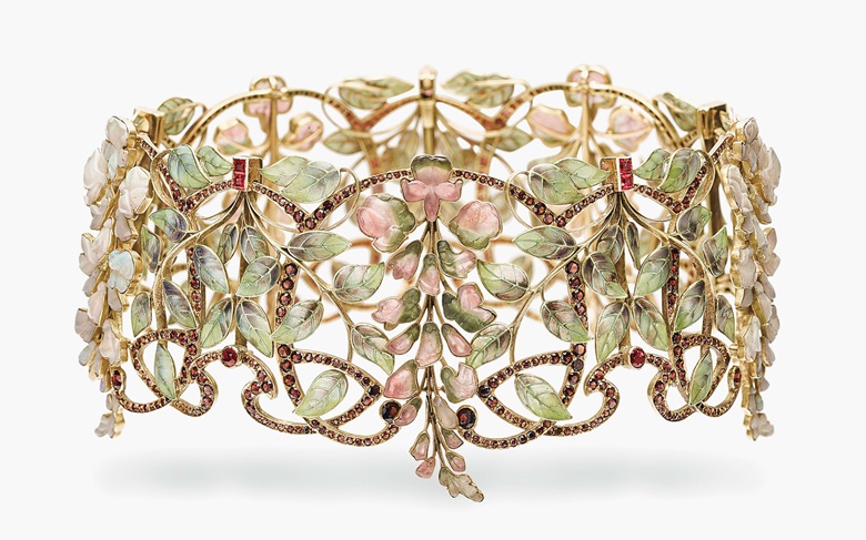 An Art Nouveau multi-gem and enamel ‘Glycines’ choker, by Philippe Wolfers. Estimate CHF50,000–80,000. This piece is offered in Magnificent Jewels on 18 May at Christie’s in Geneva