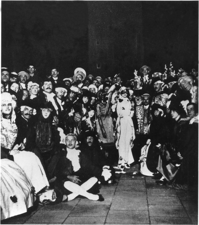 The Marchesa Luisa Casati (centre in white) with her pet cheetah at one of her legendary masquerades, Venice, 1913. Photographer unknown. Photo courtesy of Ryersson & YaccarinoThe Casati Archives