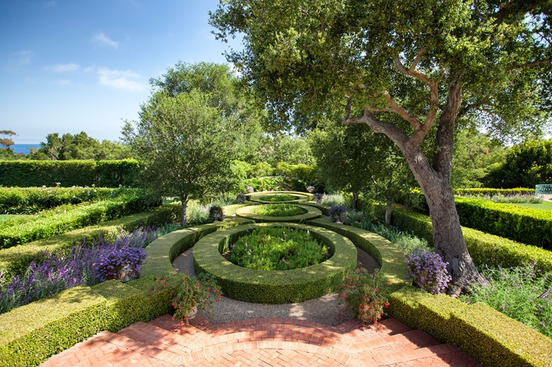 Homes With Gardens By Notable Landscape Architects Christie's Cool Home Landscaping Designs Remodelling Homes With Gardens By Notable Landscape Architects Christie's Cool Home Landscaping Designs Remodelling