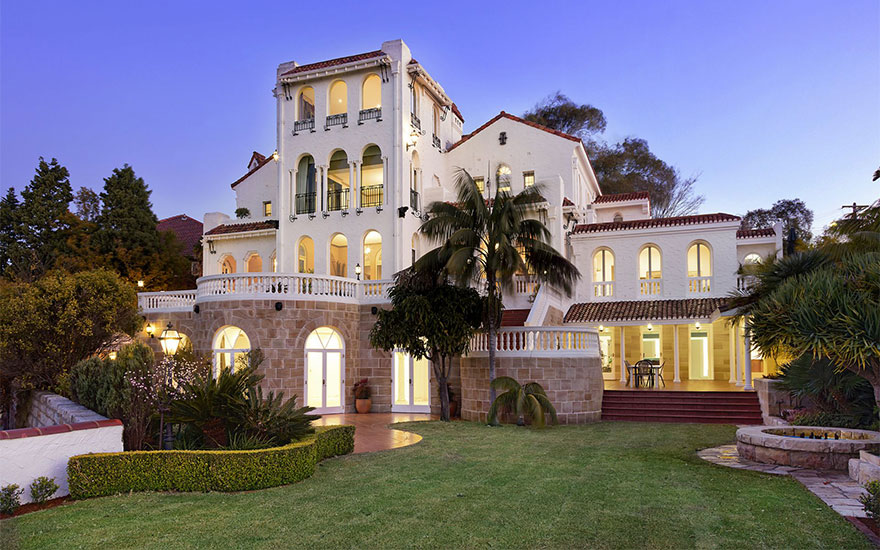 ​Luxury Living Homes near theatre districts