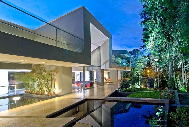 Luxury Living Modernist homes prove that less is more Christie's