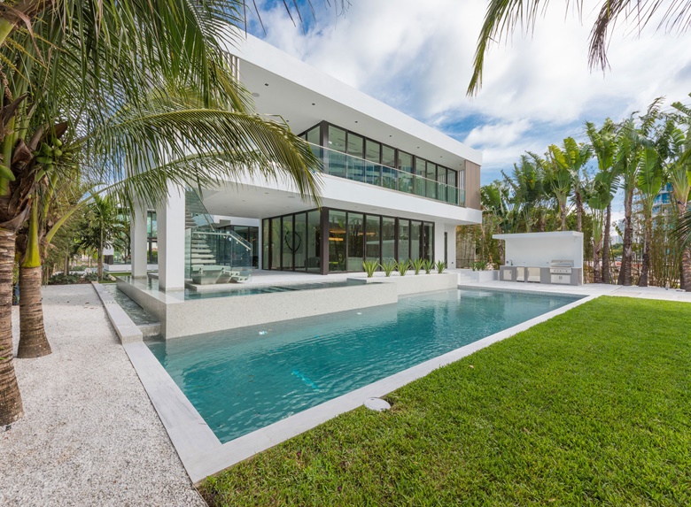 Luxury Living Modernist homes prove that less is more Christie's