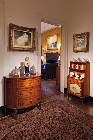 David and Peggy hung the painting in the front hall of their primary residence at 146 East 65th Street, New York. © ADAGP, Paris and DACS, London 2018