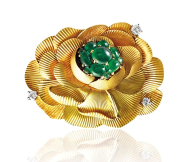 Retro emerald and diamond brooch, Cartier, 1940s. Estimate CHF 4,000-6,000. This lot is offered in Magnificent Jewels on 16 May at Christie’s in Geneva