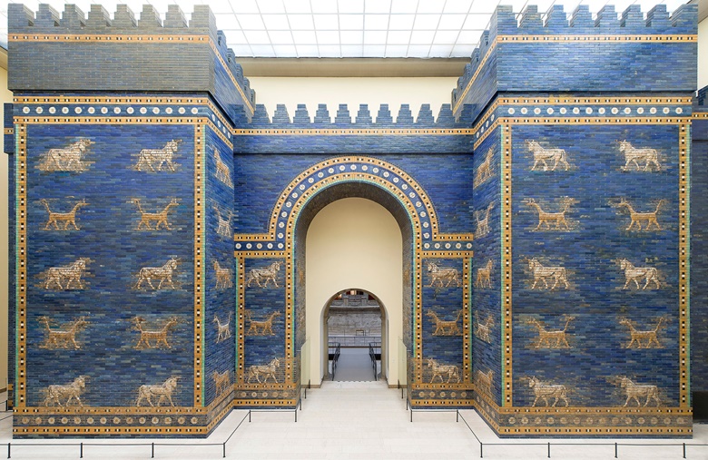 Babylon's Ishtar Gate, sixth century BC, as                  reconstructed in the Pergamon Museum. Photo Scala,                  Florencebpk, Bildagentur für Kunst, Kultur und                  Geschicht