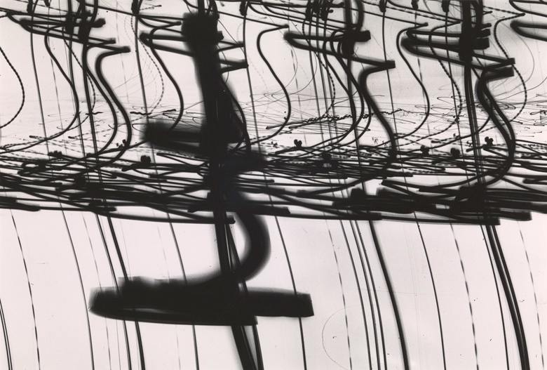 Otto Steinert (1915-1978), Luminogram II, 1952. Photograph, gelatin silver print on paper, 302 x 401 mm. Jack Kirkland Collection Nottingham © Estate Otto Steinert, Museum Folkwang, Essen