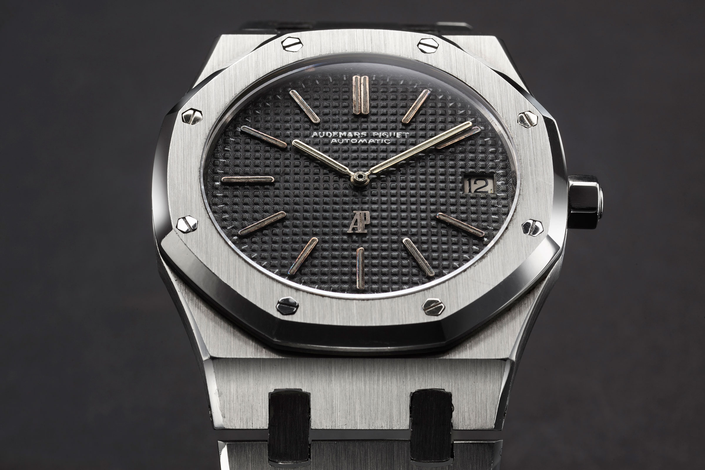 ap royal oak stainless steel black face