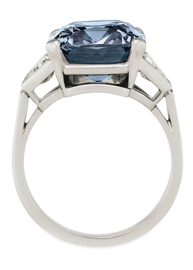 Featured image of post Bulgari Blue Ring / Diamond and blue diamond crossover ring made by bulgari.