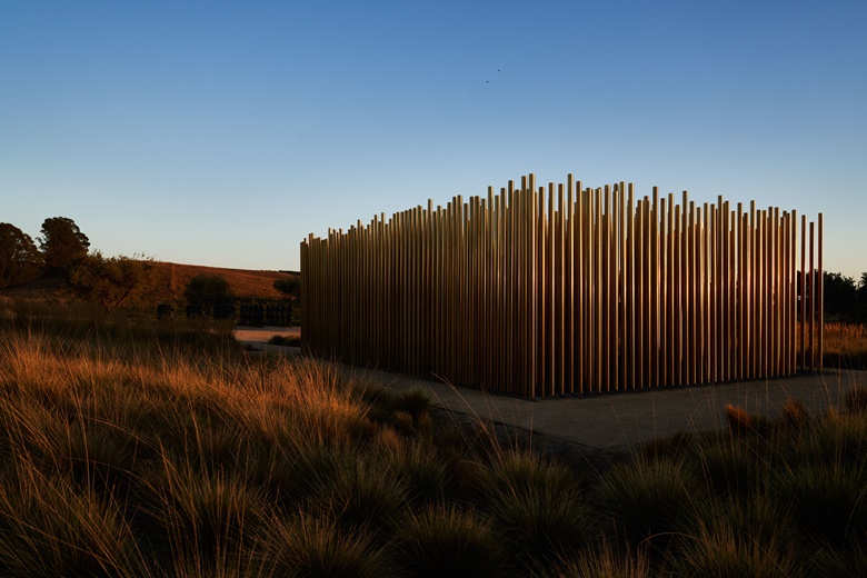 The colours of Gao Weigang’s Maze (2017) echo those of the surrounding grasses. Artwork courtesy the artist and Allan WarburgDonum Estate