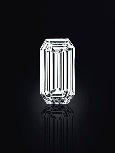 The Mirror of Paradise. Rectangular-cut diamond of 52.58 carats, tapered baguette-cut diamonds, D colour, internally flawless