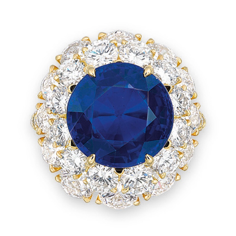 An extremely rare sapphire and diamond ring. Sold for HK$19,160,000 on 2 June 2015 at Christie’s in Hong Kong