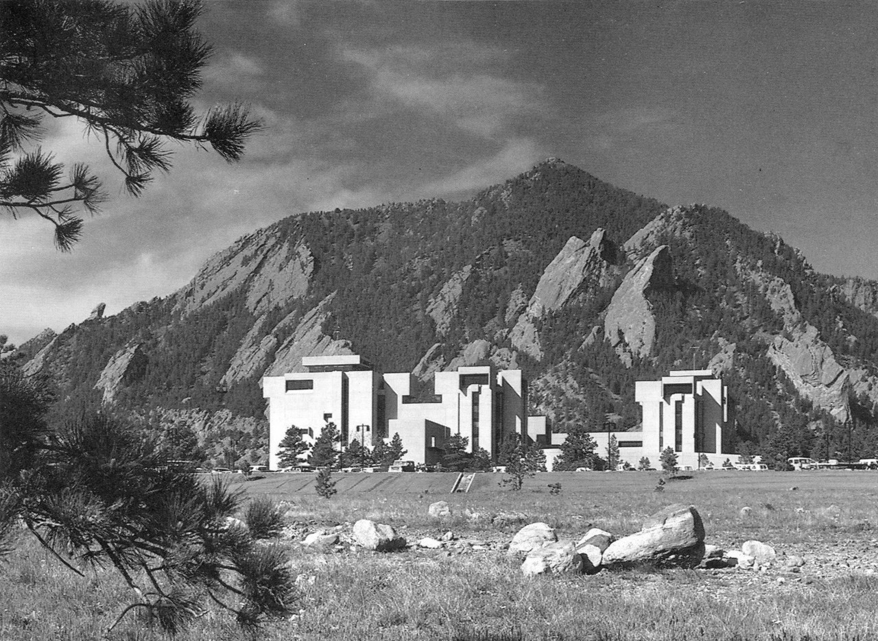 科羅拉多州國家大氣研究中心，1967年。攝影：© Ezra Stoller  Esto