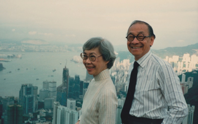 貝聿銘夫婦在香港，1988年攝。照片提供：Courtesy Eileen and I.M. Pei Family
Archive